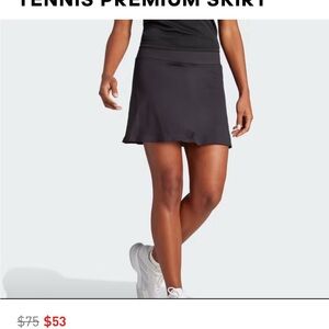 Adidas Tennis Skirt size Medium in Black EUC
